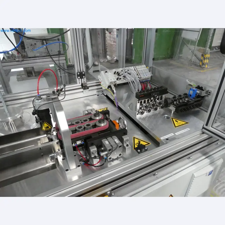 Máquinas de moldagem por injeção, máquinas CNC e linhas de montagem para elementos de aquecimento e componentes automóveis-8