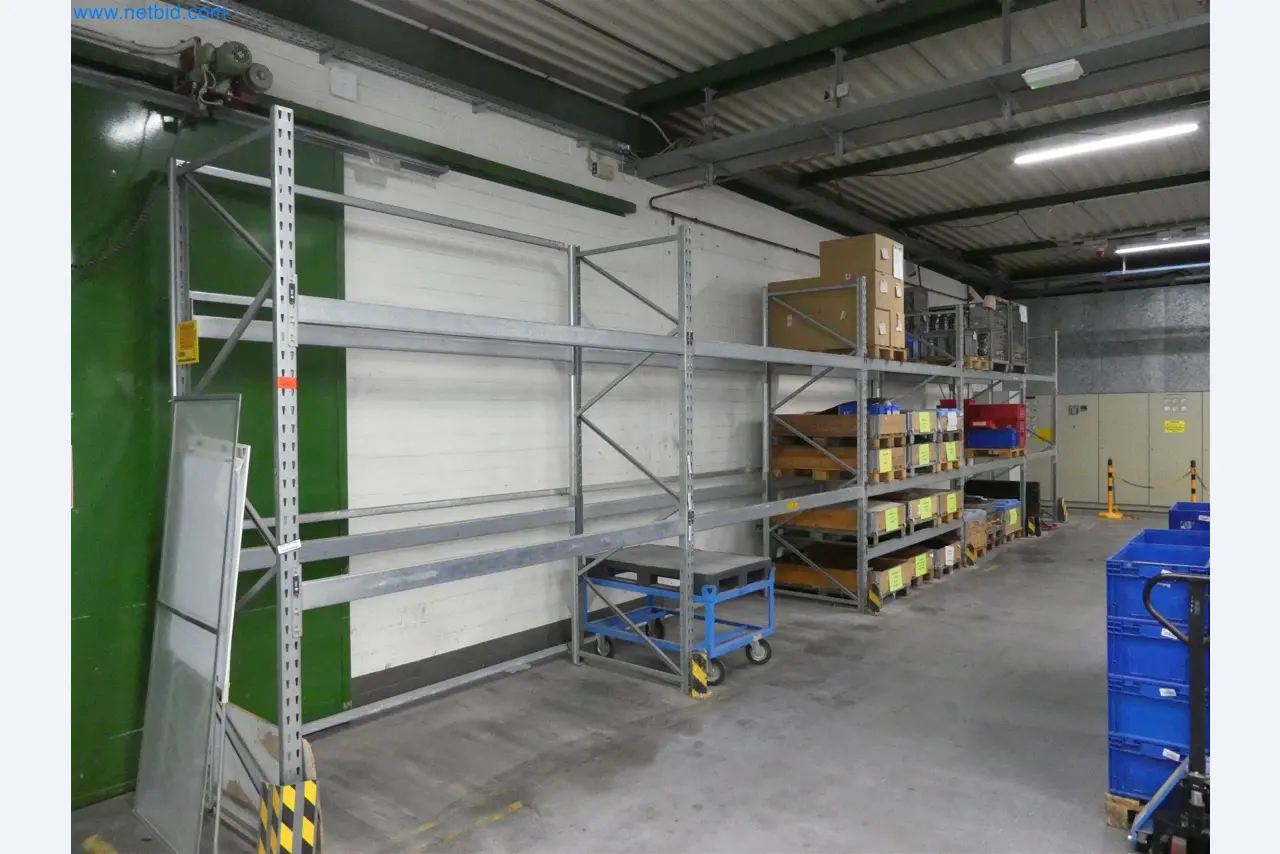 Máquinas de moldagem por injeção, máquinas CNC e linhas de montagem para elementos de aquecimento e componentes automóveis-3