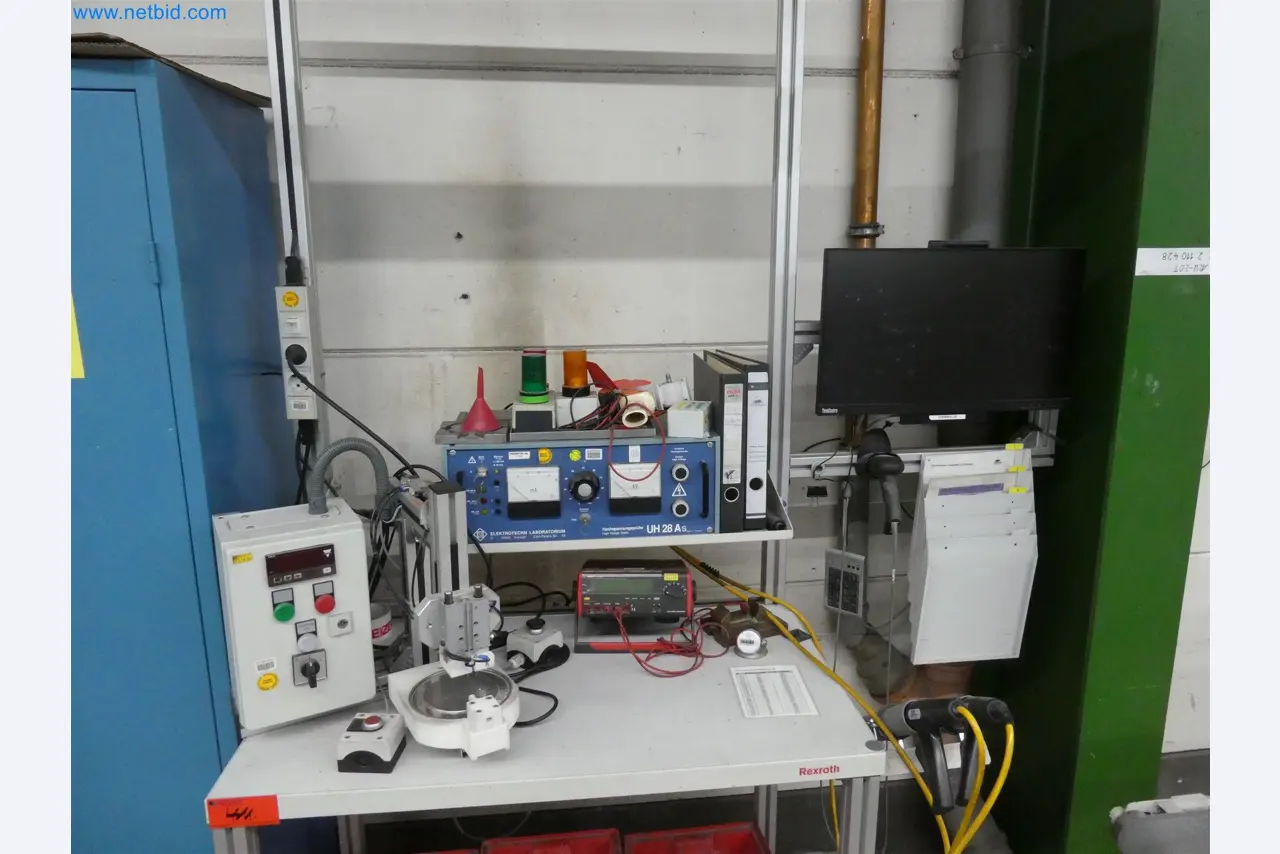 Máquinas de moldagem por injeção, máquinas CNC e linhas de montagem para elementos de aquecimento e componentes automóveis-2