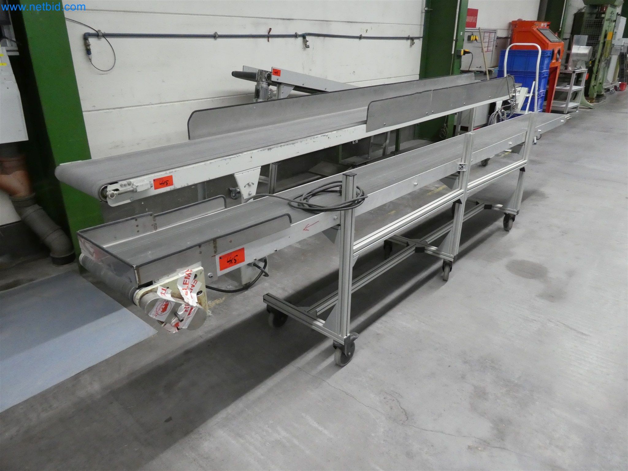 Máquinas de moldagem por injeção, máquinas CNC e linhas de montagem para elementos de aquecimento e componentes automóveis-1