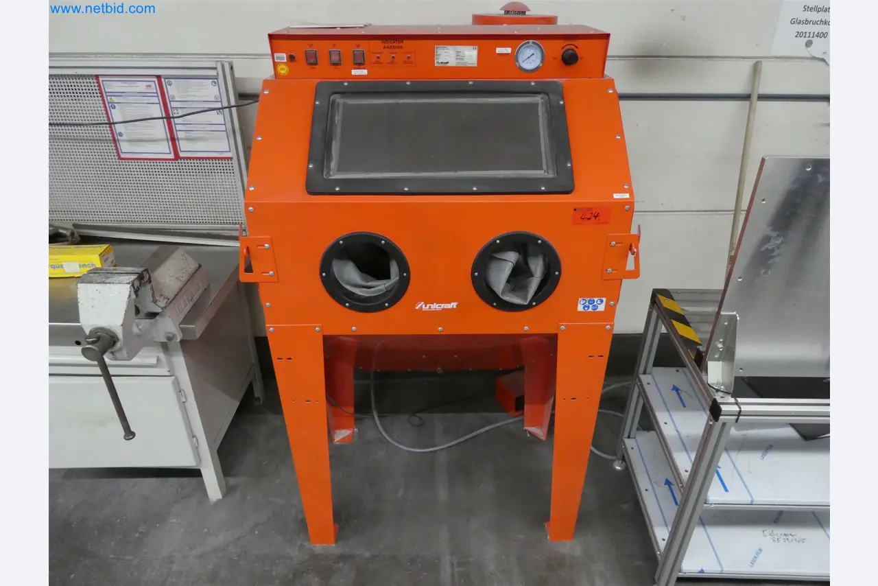 Máquinas de moldagem por injeção, máquinas CNC e linhas de montagem para elementos de aquecimento e componentes automóveis-3