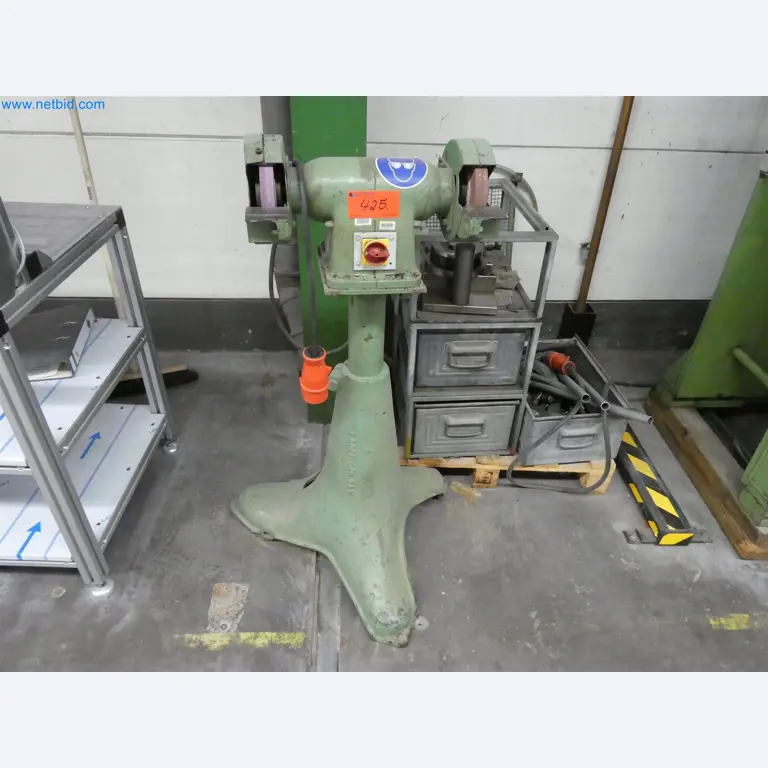 Máquinas de moldagem por injeção, máquinas CNC e linhas de montagem para elementos de aquecimento e componentes automóveis-1