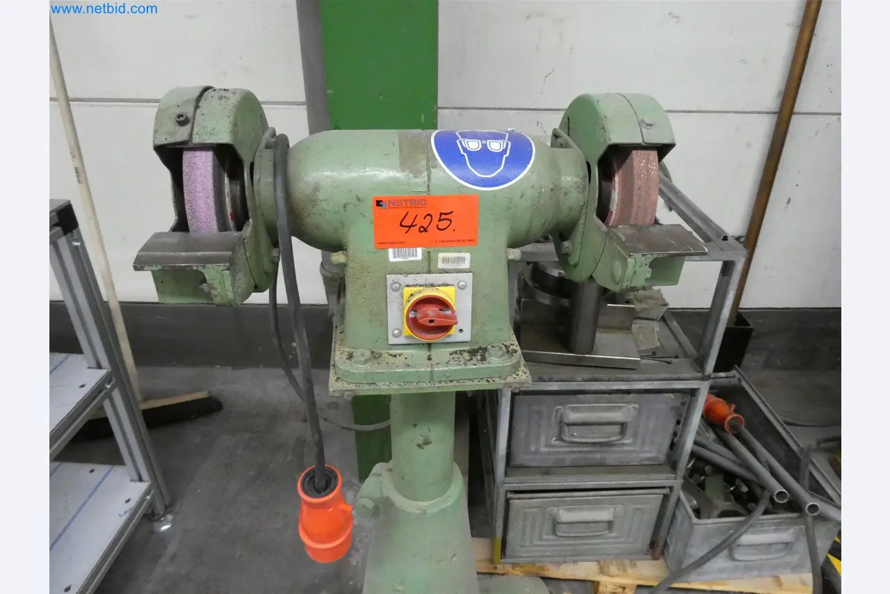 Máquinas de moldagem por injeção, máquinas CNC e linhas de montagem para elementos de aquecimento e componentes automóveis-2