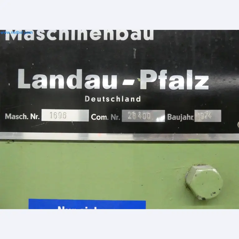 Máquinas de moldagem por injeção, máquinas CNC e linhas de montagem para elementos de aquecimento e componentes automóveis-8