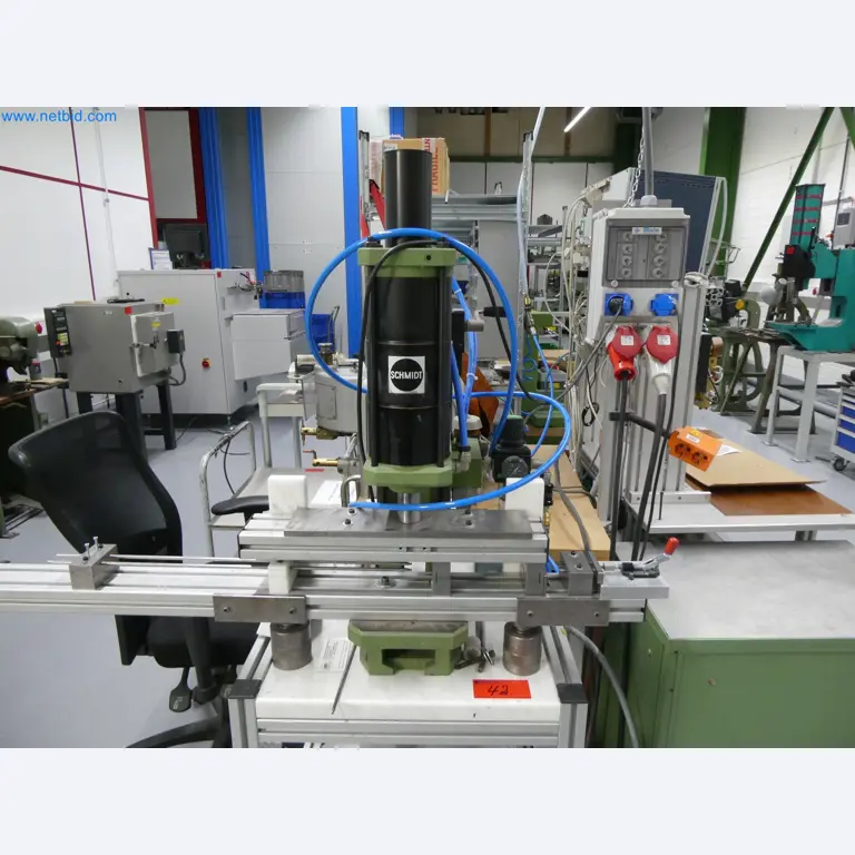 Máquinas de moldagem por injeção, máquinas CNC e linhas de montagem para elementos de aquecimento e componentes automóveis-2