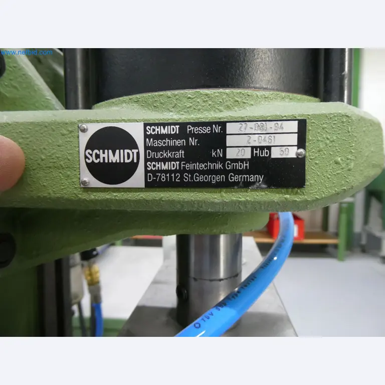 Máquinas de moldagem por injeção, máquinas CNC e linhas de montagem para elementos de aquecimento e componentes automóveis-4