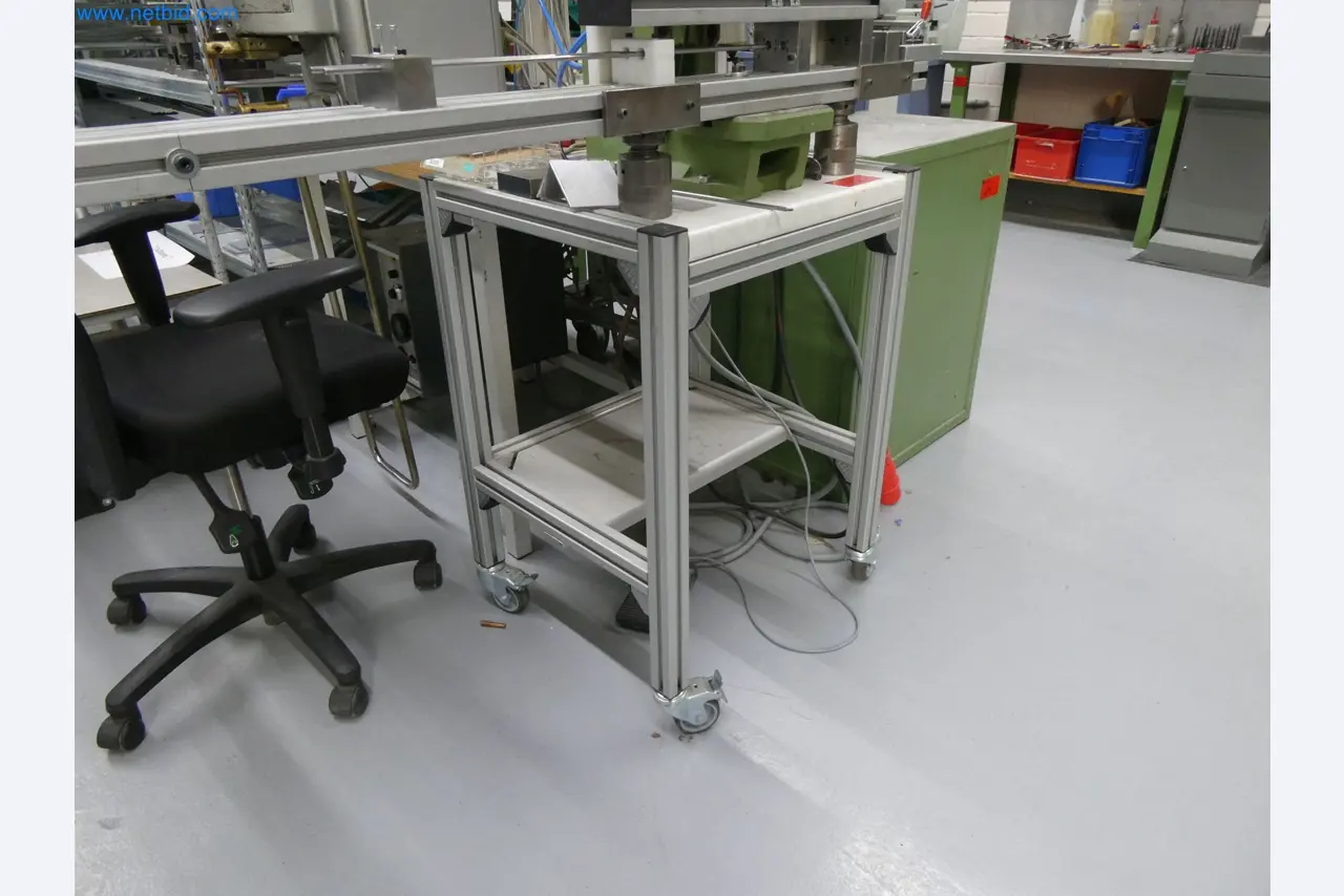 Máquinas de moldagem por injeção, máquinas CNC e linhas de montagem para elementos de aquecimento e componentes automóveis-5