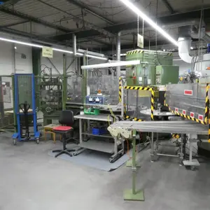 installation de meulage et de pressage entièrement automatique Rohstein u.a.