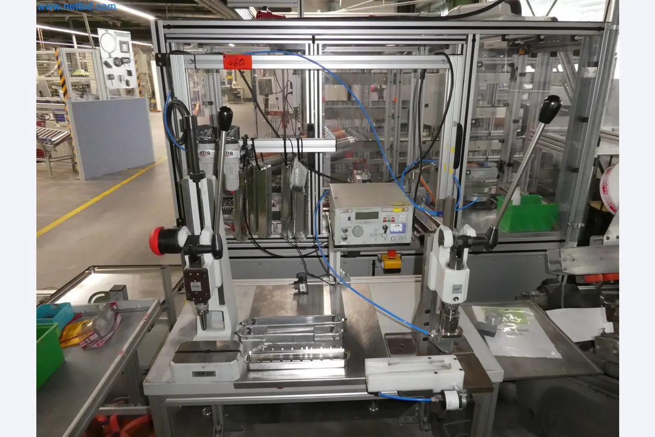 Máquinas de moldeo por inyección, máquinas CNC y líneas de montaje para elementos calefactores y componentes de automoción-1