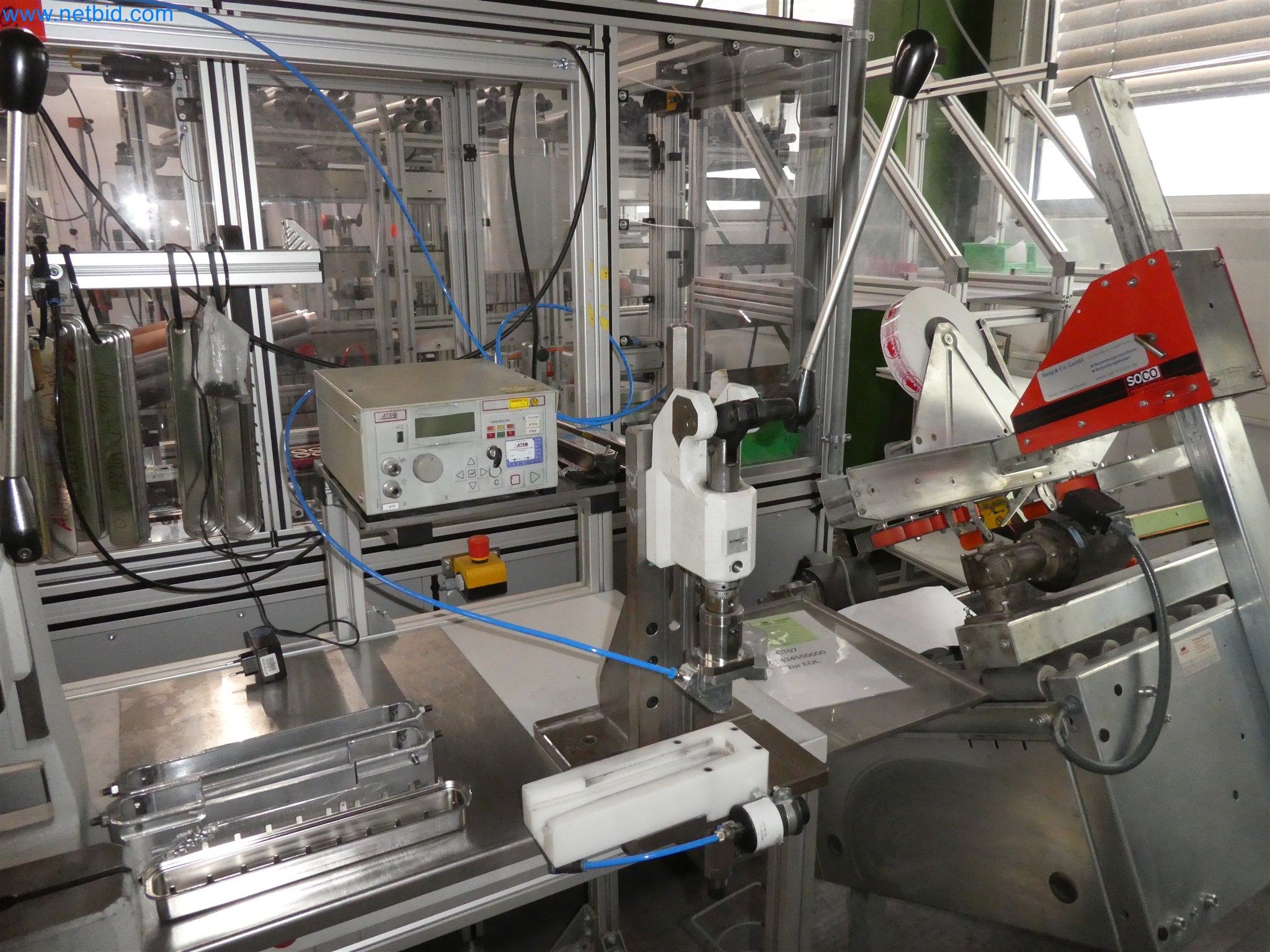 Máquinas de moldeo por inyección, máquinas CNC y líneas de montaje para elementos calefactores y componentes de automoción-4