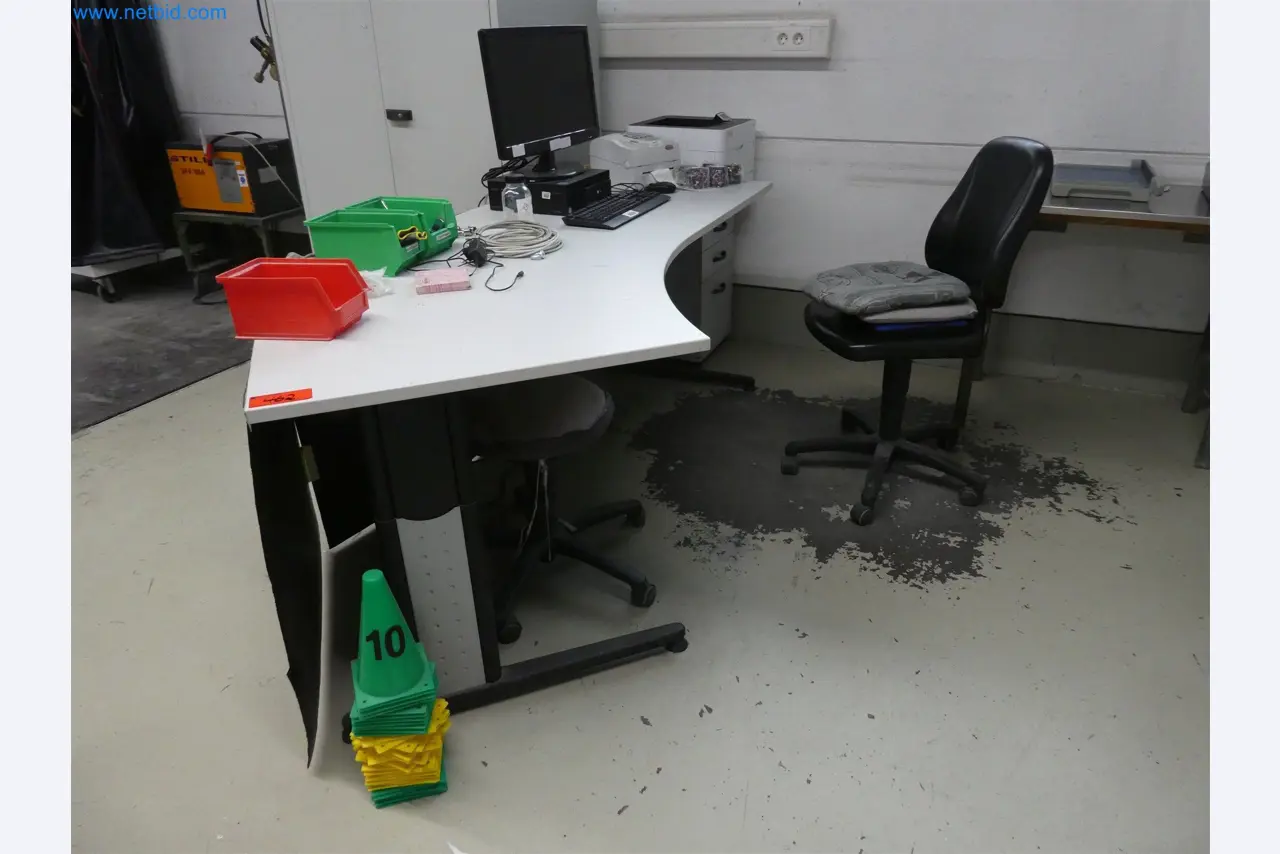 Máquinas de moldeo por inyección, máquinas CNC y líneas de montaje para elementos calefactores y componentes de automoción-1