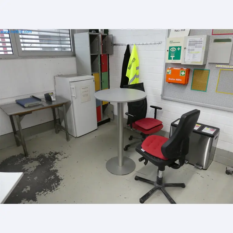 Máquinas de moldeo por inyección, máquinas CNC y líneas de montaje para elementos calefactores y componentes de automoción-3