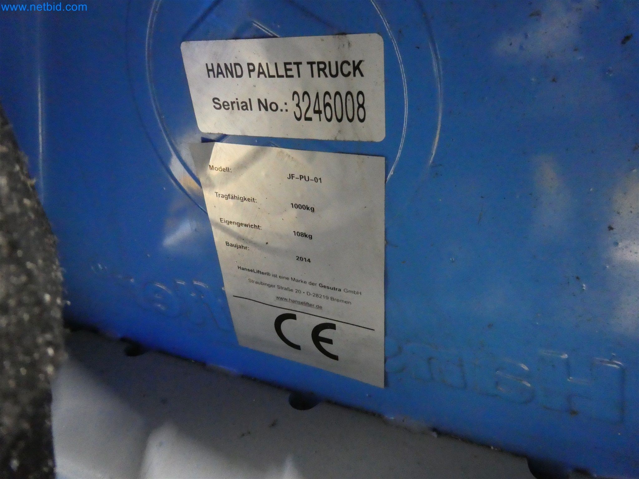 Máquinas de moldagem por injeção, máquinas CNC e linhas de montagem para elementos de aquecimento e componentes automóveis-1