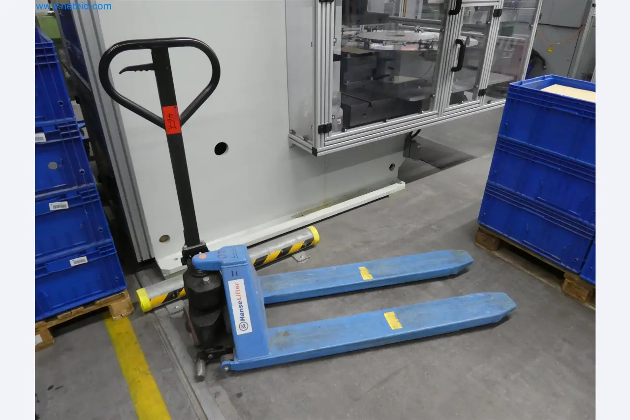 Máquinas de moldagem por injeção, máquinas CNC e linhas de montagem para elementos de aquecimento e componentes automóveis-2