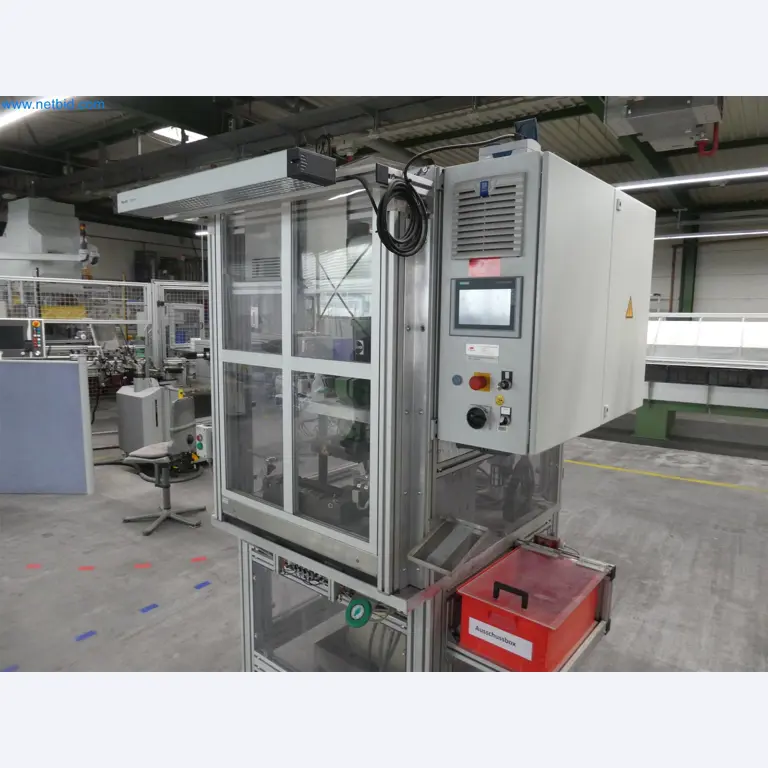 Máquinas de moldagem por injeção, máquinas CNC e linhas de montagem para elementos de aquecimento e componentes automóveis-10