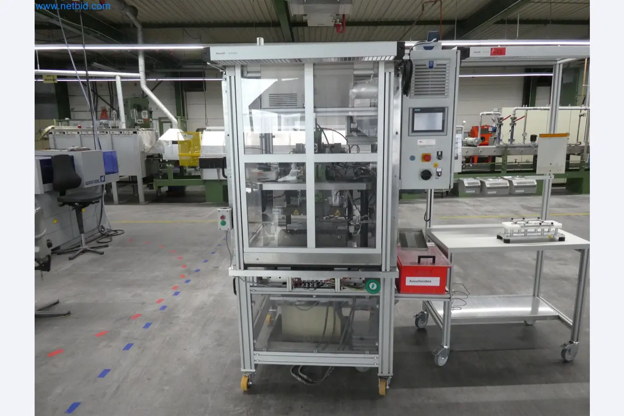 Máquinas de moldagem por injeção, máquinas CNC e linhas de montagem para elementos de aquecimento e componentes automóveis-6