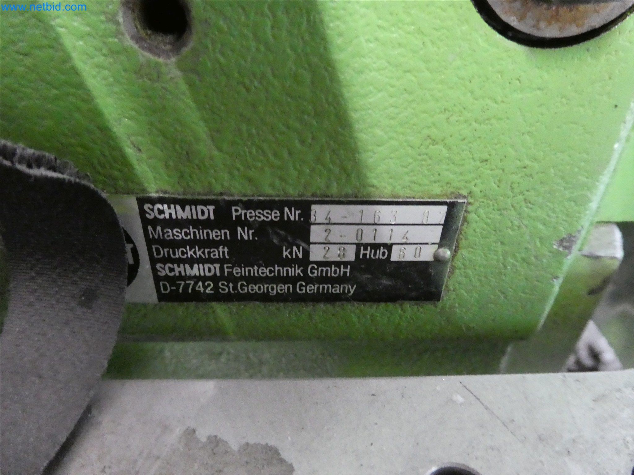 Máquinas de moldagem por injeção, máquinas CNC e linhas de montagem para elementos de aquecimento e componentes automóveis-8