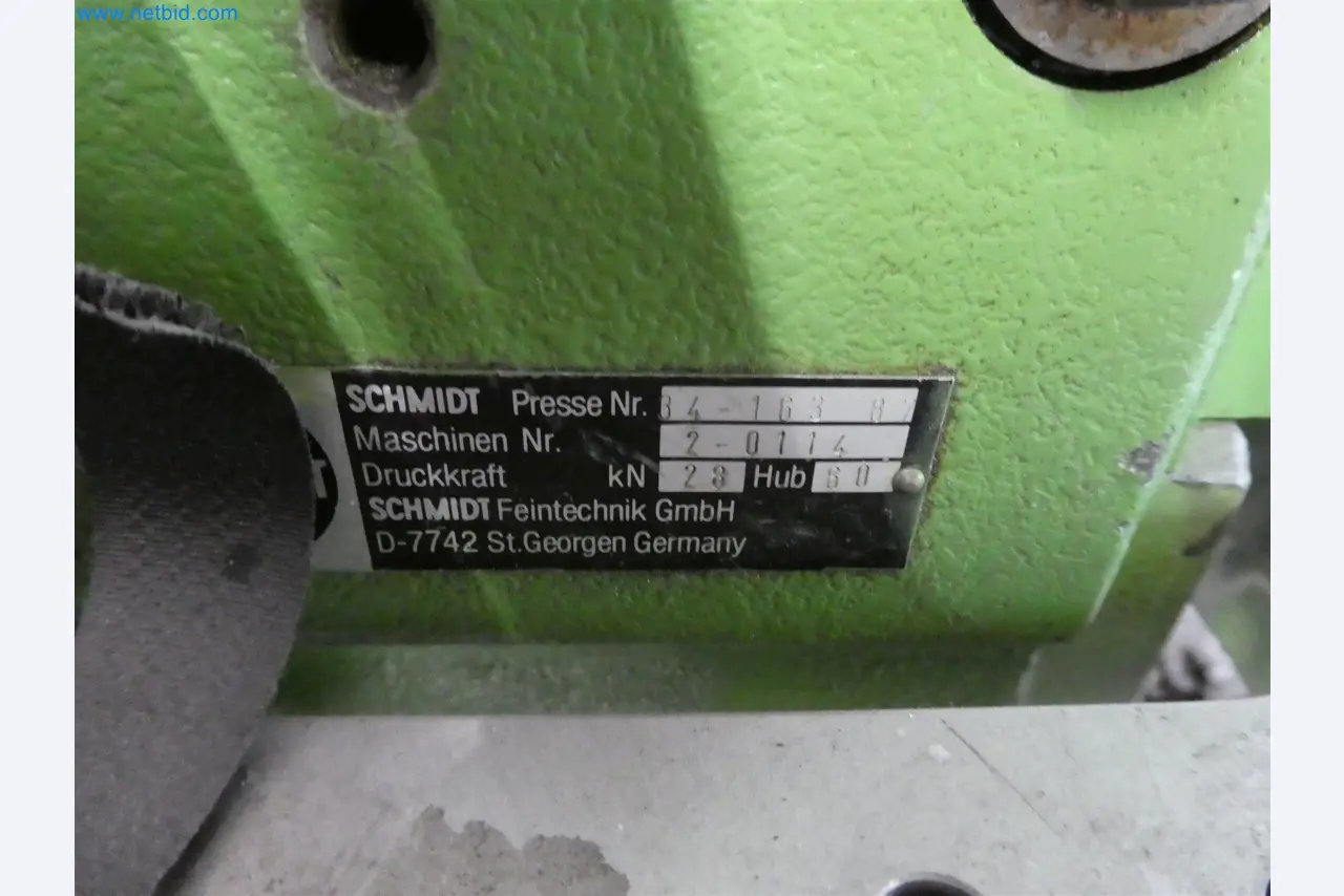 Máquinas de moldagem por injeção, máquinas CNC e linhas de montagem para elementos de aquecimento e componentes automóveis-8