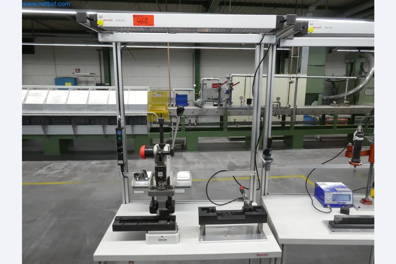 Máquinas de moldagem por injeção, máquinas CNC e linhas de montagem para elementos de aquecimento e componentes automóveis-3