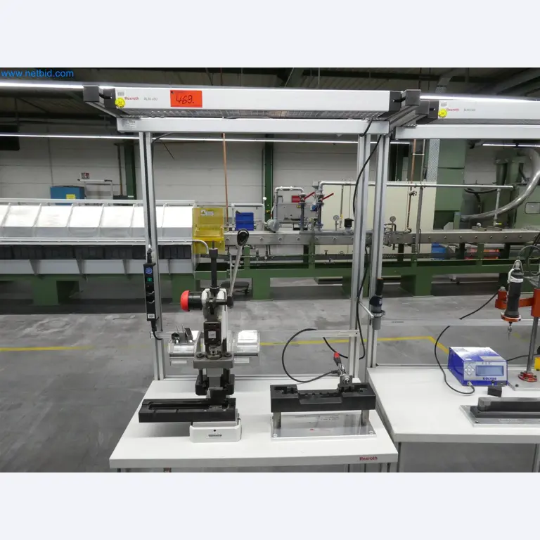 Máquinas de moldagem por injeção, máquinas CNC e linhas de montagem para elementos de aquecimento e componentes automóveis-3