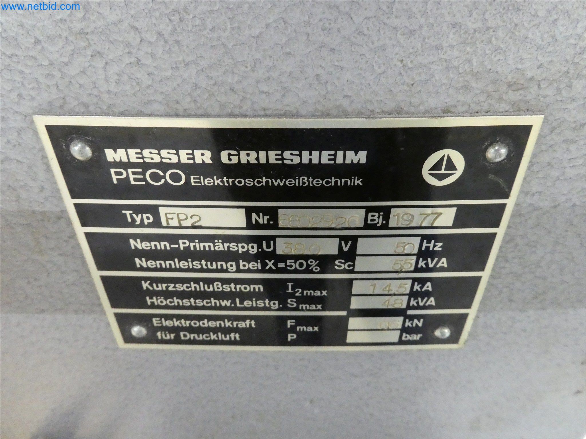 Máquinas de moldagem por injeção, máquinas CNC e linhas de montagem para elementos de aquecimento e componentes automóveis-4