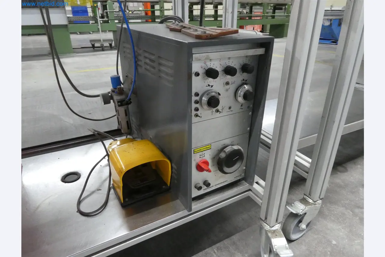 Máquinas de moldagem por injeção, máquinas CNC e linhas de montagem para elementos de aquecimento e componentes automóveis-5