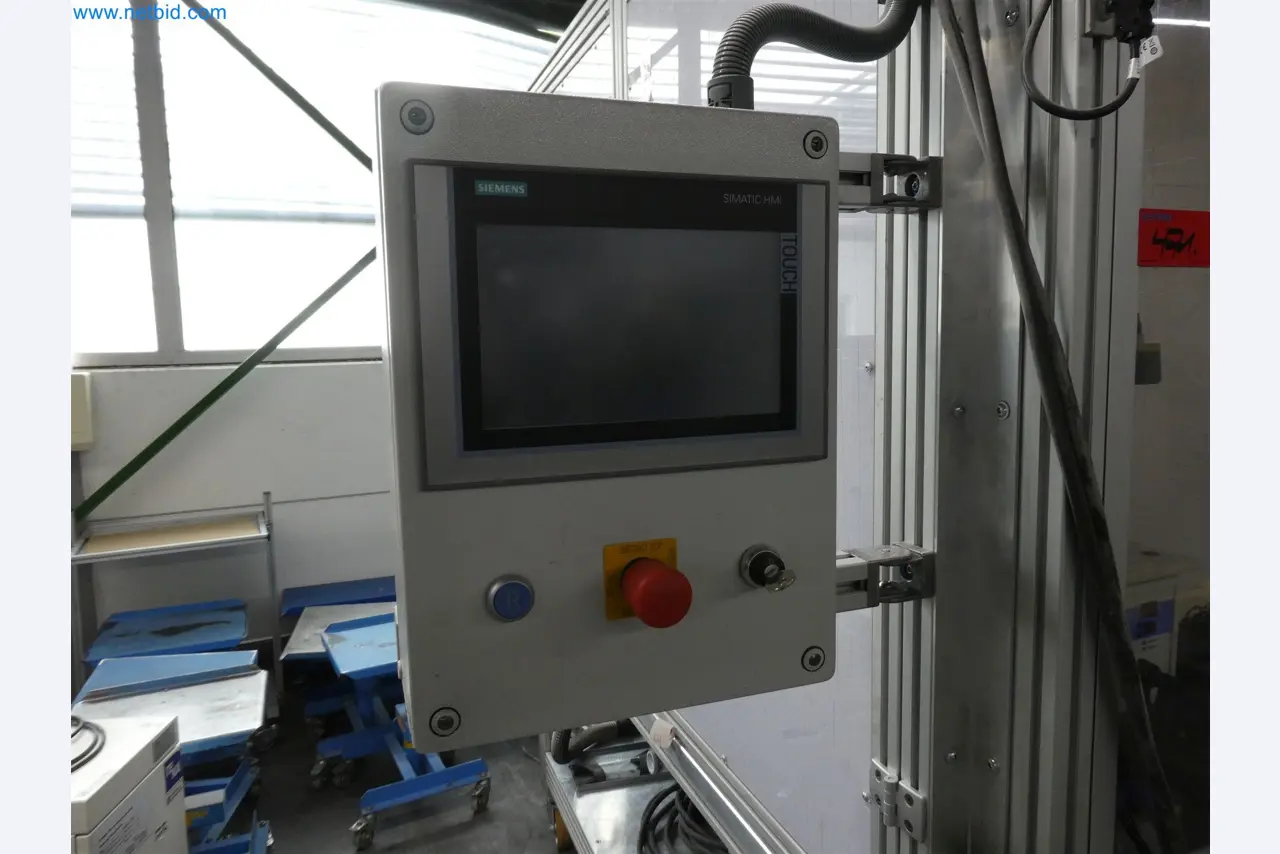 Máquinas de moldagem por injeção, máquinas CNC e linhas de montagem para elementos de aquecimento e componentes automóveis-17