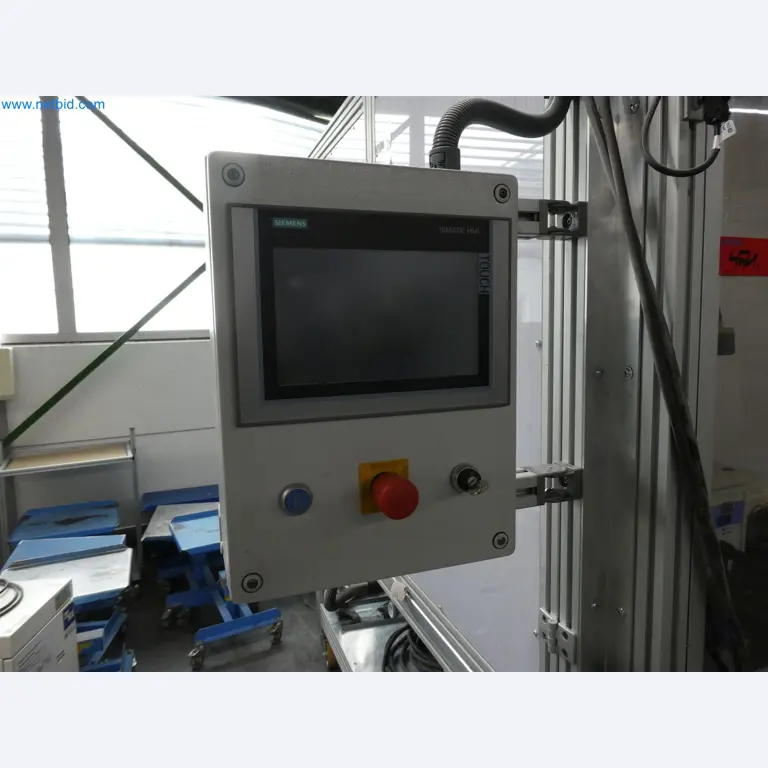 Máquinas de moldagem por injeção, máquinas CNC e linhas de montagem para elementos de aquecimento e componentes automóveis-17