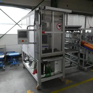 Installation d'usinage et de contrôle au laser