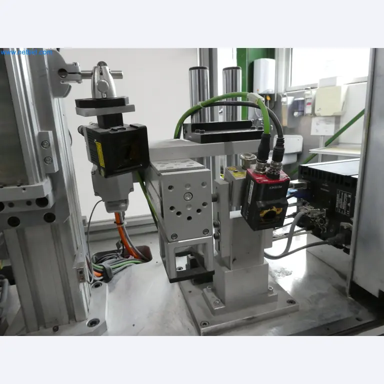 Máquinas de moldagem por injeção, máquinas CNC e linhas de montagem para elementos de aquecimento e componentes automóveis-8