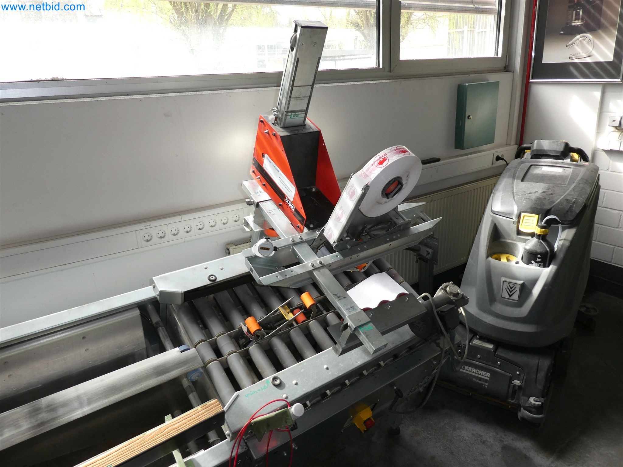 Máquinas de moldagem por injeção, máquinas CNC e linhas de montagem para elementos de aquecimento e componentes automóveis-3