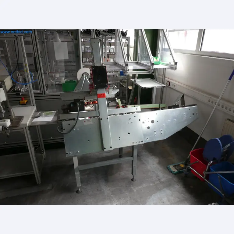 Máquinas de moldagem por injeção, máquinas CNC e linhas de montagem para elementos de aquecimento e componentes automóveis-4