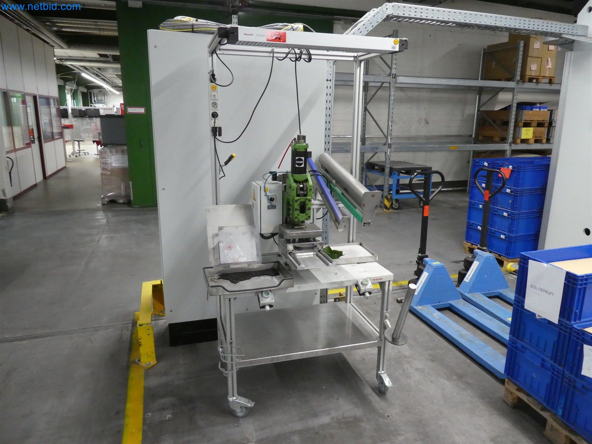 Máquinas de moldeo por inyección, máquinas CNC y líneas de montaje para elementos calefactores y componentes de automoción-1