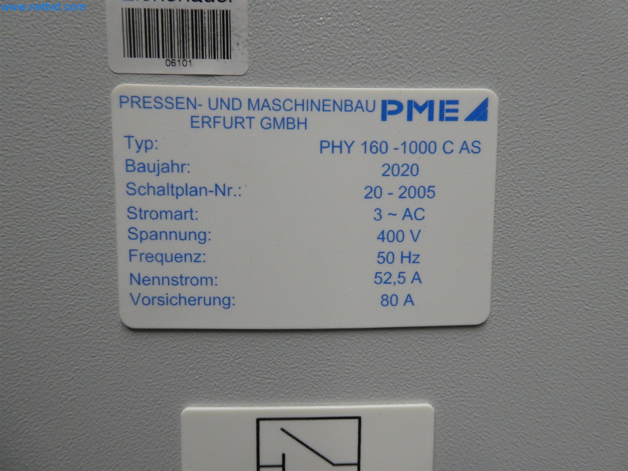 Máquinas de moldeo por inyección, máquinas CNC y líneas de montaje para elementos calefactores y componentes de automoción-12