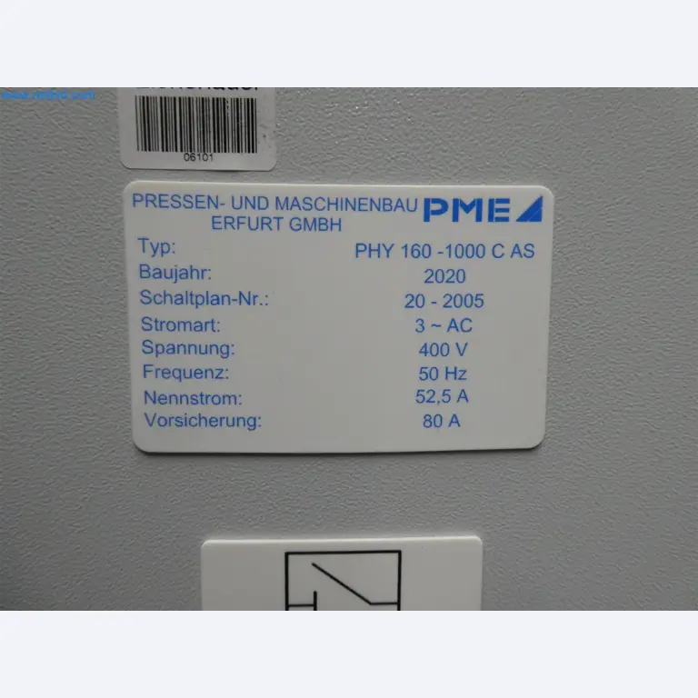 Máquinas de moldeo por inyección, máquinas CNC y líneas de montaje para elementos calefactores y componentes de automoción-12