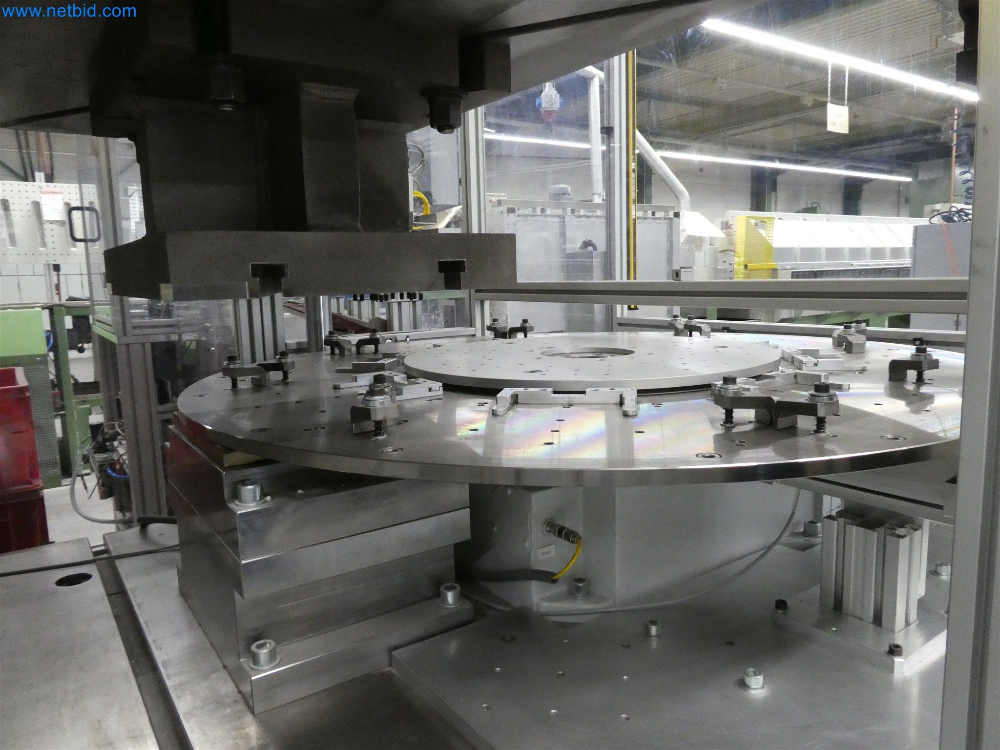 Máquinas de moldeo por inyección, máquinas CNC y líneas de montaje para elementos calefactores y componentes de automoción-16