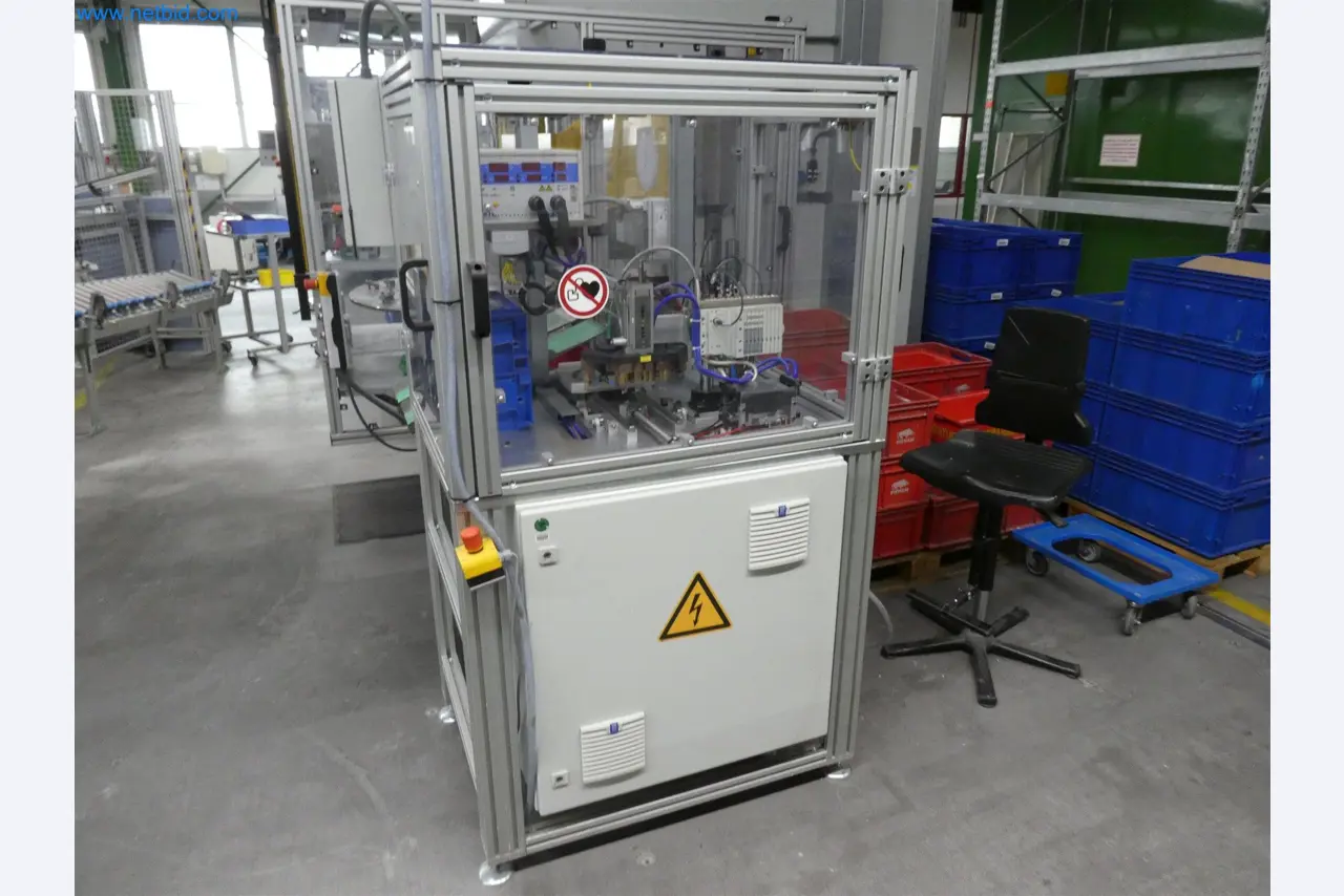 Máquinas de moldeo por inyección, máquinas CNC y líneas de montaje para elementos calefactores y componentes de automoción-5