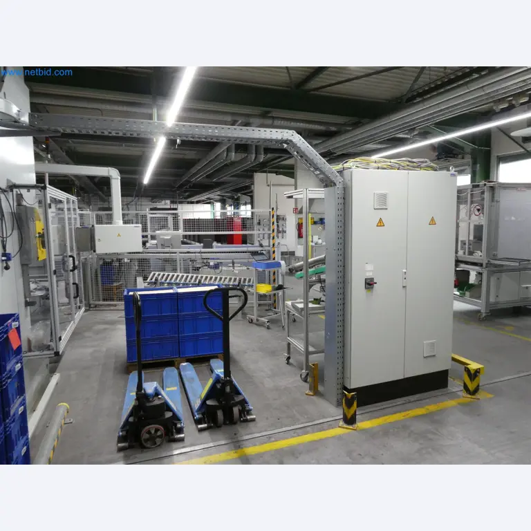 Máquinas de moldeo por inyección, máquinas CNC y líneas de montaje para elementos calefactores y componentes de automoción-9