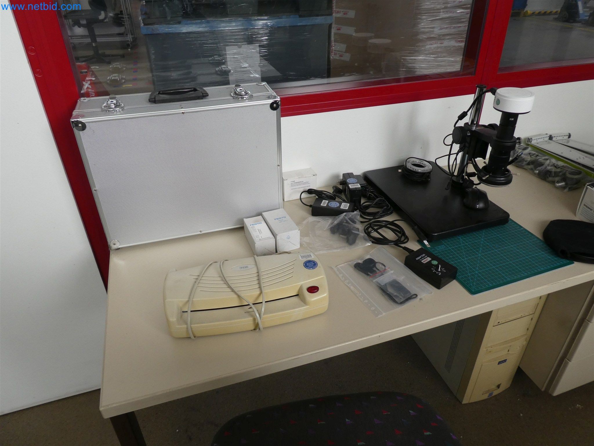 Máquinas de moldeo por inyección, máquinas CNC y líneas de montaje para elementos calefactores y componentes de automoción-6