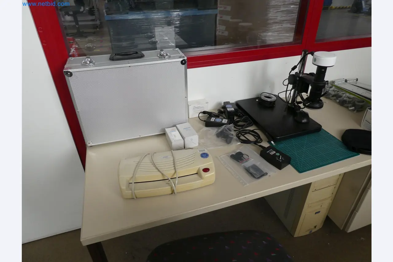 Máquinas de moldeo por inyección, máquinas CNC y líneas de montaje para elementos calefactores y componentes de automoción-6