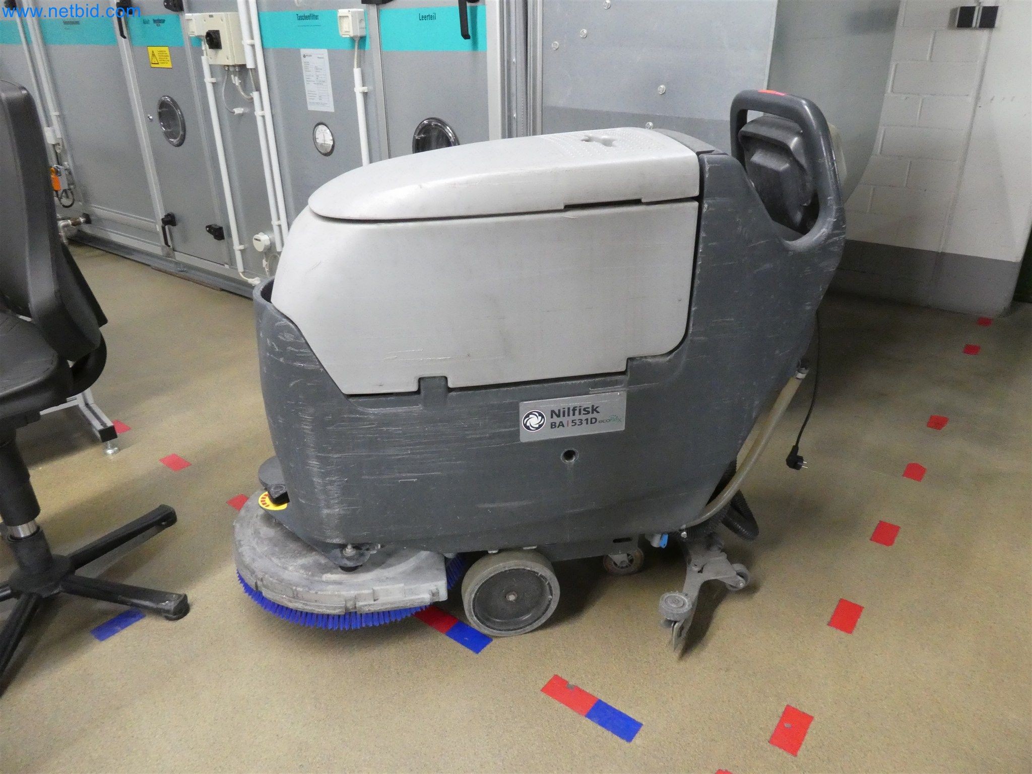 Máquinas de moldeo por inyección, máquinas CNC y líneas de montaje para elementos calefactores y componentes de automoción-1