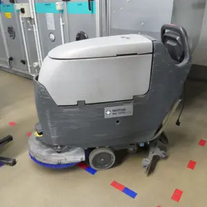 Máquina de limpieza de suelos Nilfisk BA531D