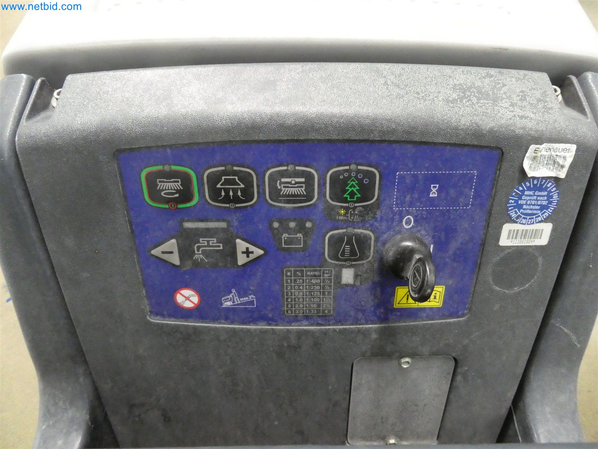 Máquinas de moldeo por inyección, máquinas CNC y líneas de montaje para elementos calefactores y componentes de automoción-3