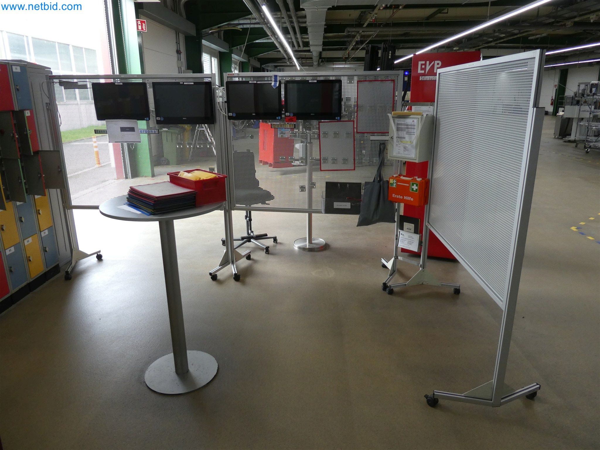 Máquinas de moldeo por inyección, máquinas CNC y líneas de montaje para elementos calefactores y componentes de automoción-1