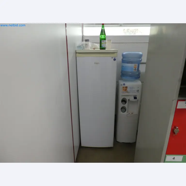 Máquinas de moldeo por inyección, máquinas CNC y líneas de montaje para elementos calefactores y componentes de automoción-5