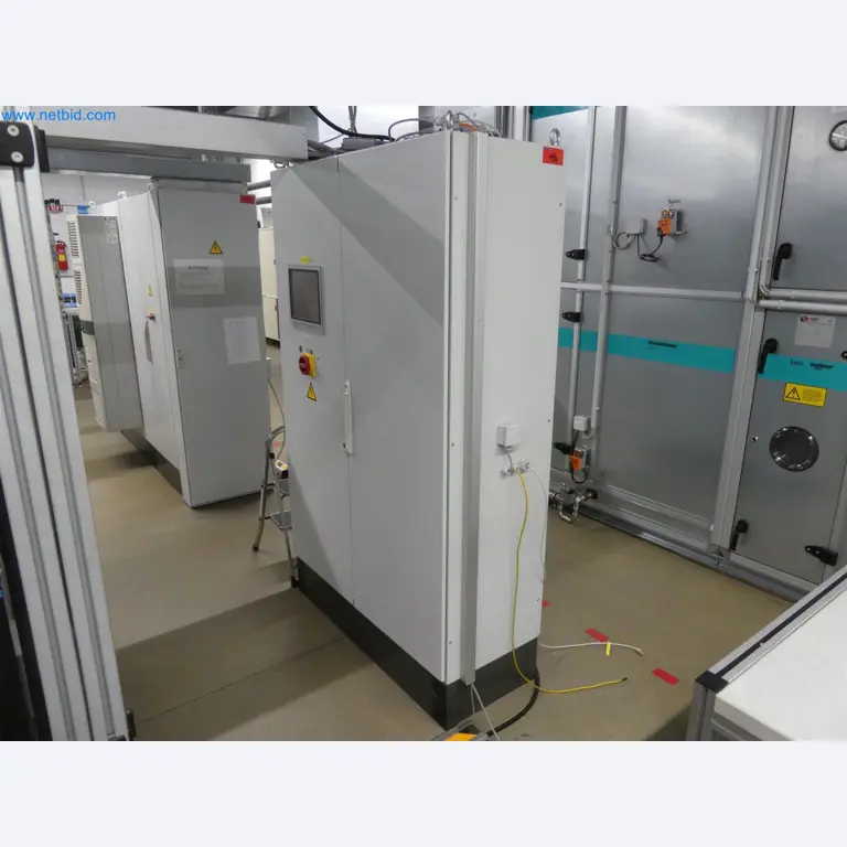 Máquinas de moldeo por inyección, máquinas CNC y líneas de montaje para elementos calefactores y componentes de automoción-12