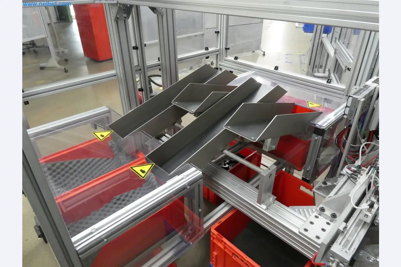 Máquinas de moldeo por inyección, máquinas CNC y líneas de montaje para elementos calefactores y componentes de automoción-13