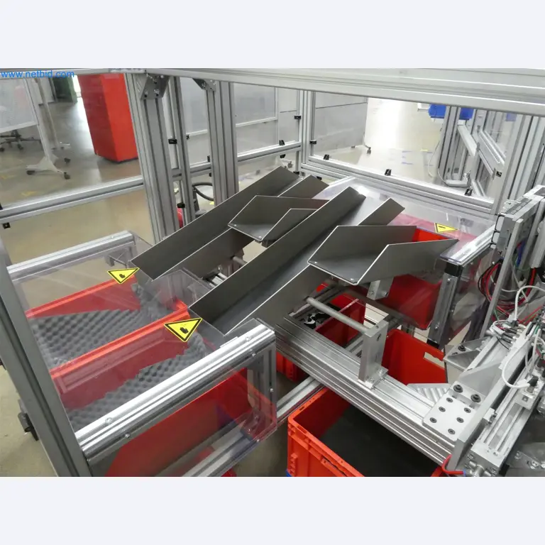 Máquinas de moldeo por inyección, máquinas CNC y líneas de montaje para elementos calefactores y componentes de automoción-13