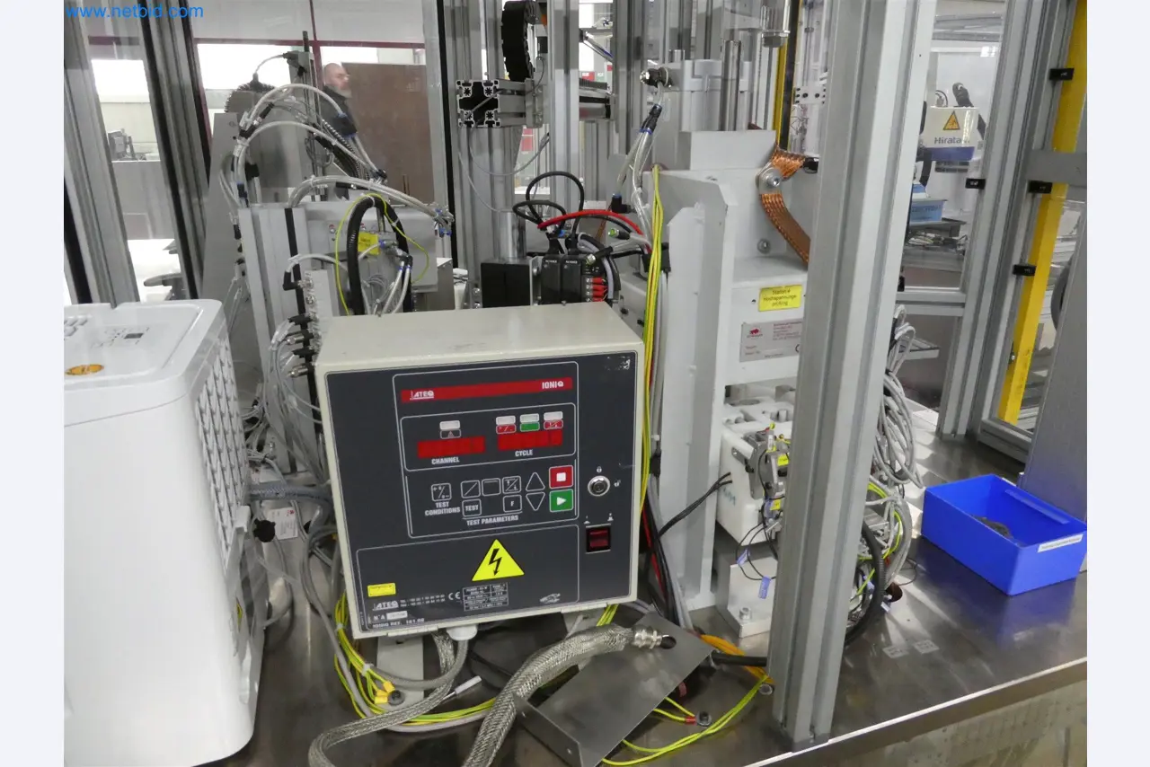 Máquinas de moldeo por inyección, máquinas CNC y líneas de montaje para elementos calefactores y componentes de automoción-15