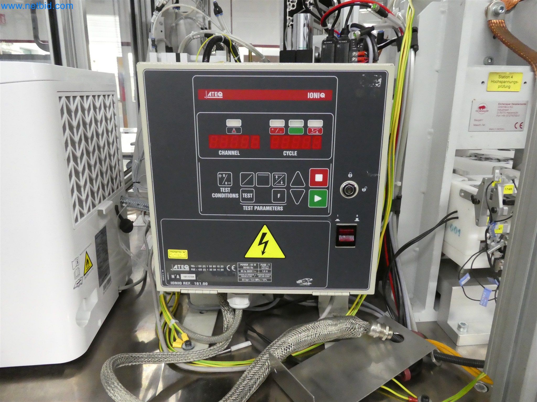 Máquinas de moldeo por inyección, máquinas CNC y líneas de montaje para elementos calefactores y componentes de automoción-17